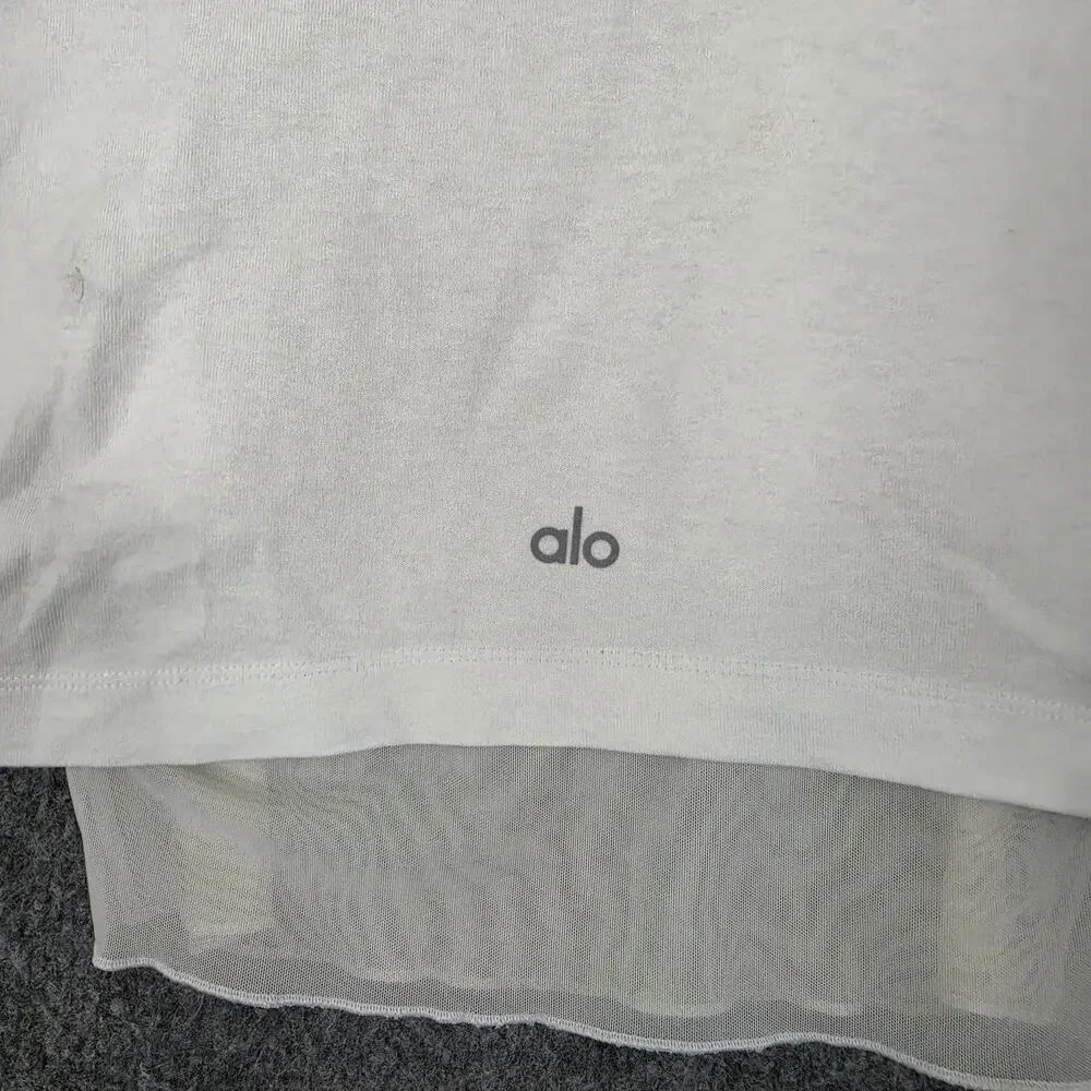 Alo Yoga Top Women Small Made You Look Cropped Tee White Layered Casual Yoga